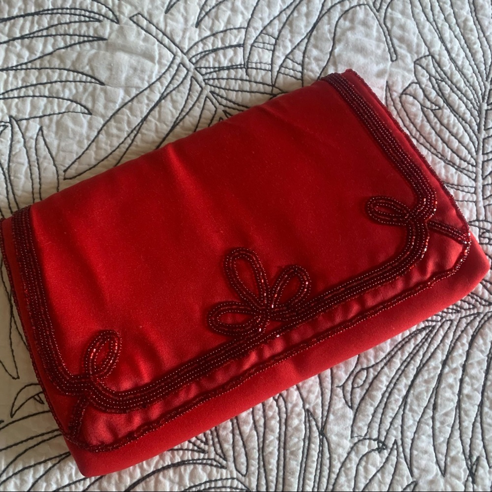 Vintage 60s red beaded evening purse